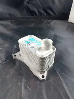 Motorölkühler OEM 06Q117021E für Volkswagen Polo VI