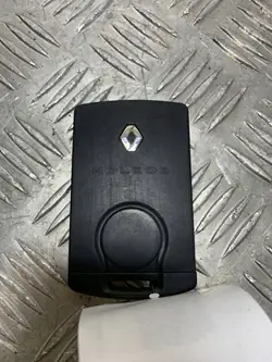 Llave o tarjeta Renault Koleos I OEM FBZ14411
