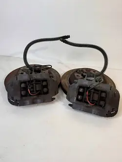 Conjunto de disco e pinças de freio traseiro Audi Q7 4L 2009 7L6 615 423 L