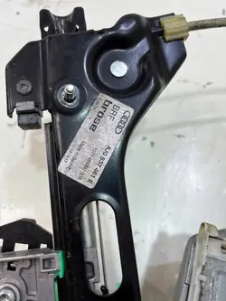 Mécanisme de fenêtre gauche Audi TT 8J, OEM 8J0837461E