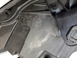 AUDI Q2 Phare Gauche 81A941773D 81A941033