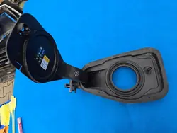 BMW Polttoainesäiliön Luukku OEM 9466557 iX1 U11 BEV 2024