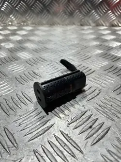USB-portti-hub OEM PU5T-19J211-FA Ford Kuga III:lle