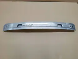 Viga para-choques dianteira Audi A4 B9 OEM 8W0807113 Usada