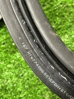 Joint de coffre Mercedes OEM A1677408600 - État utilisé