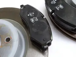 OEM 17AAX831DD Etujarrurattaat & -palat Discovery 5