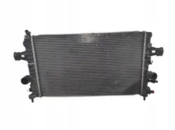 Opel Astra H vesijäähdytin OEM 13128818 - Käytetty