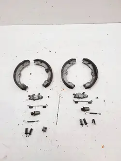 Handbremsbacken OEM MAM83813 für Mercedes-Benz SL R230