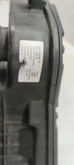 Audi Luftfiltergehäuse OEM 8K0133837 - Gebraucht