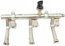 Carril de inyección Volvo XC40 T3 1.5i OEM UW125 P32257109
