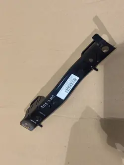 ISOFIX-bevestiging links achter Peugeot 308 II T9 OEM 1354452X
