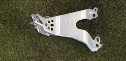 Suporte de montagem Tesla Model Y OEM 1100562-E