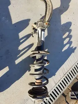 Amortecedor esquerdo AUDI A6 C7 3.0 TDI 4G0031AF