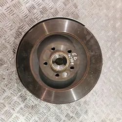 UTO33639 Taka pyörännavan Volvo XC90 2019