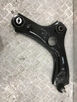 Braço dianteiro direito OEM 545042080R para Renault Captur II