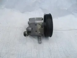 Bomba de direção assistida Nissan X-Trail Primera 2.0