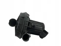 VW Phaeton apuilmapumppu OEM 3D0131083D