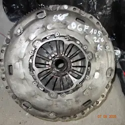 Placa de pressão do embreagem Volante bimassa 2.0 TFSI Audi VW Skoda 06F105266K