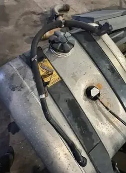 Tampa enchimento óleo Mercedes Actros OEM A9605204906