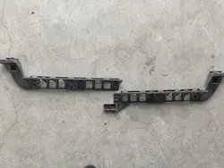 Suporte de para-choque traseiro Skoda Octavia III 12-16 HB 5E5807863