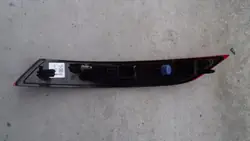 Réflecteur pare-chocs arrière droit OEM P31698756 Polestar 2
