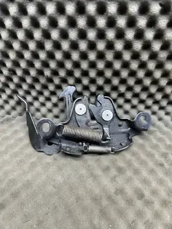 Motorhuvelås Nissan OEM 65601-JD000 - Begagnad