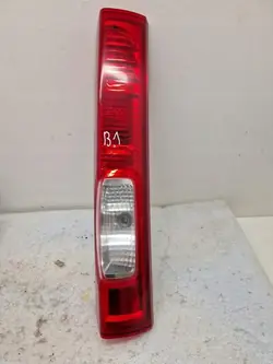 Luz Trasera Izquierda Trafic II Vivaro A 8200415250