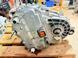 Motor elétrico traseiro AWD OEM 1665000-DE-L