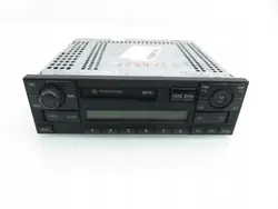 Radio VW OEM 1J0035152E con Navegación - Usado