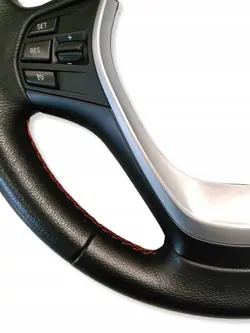 Volante BMW F20 Multi Puntada Roja OEM