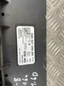 VW Mukavuusmoduuli 5Q0937086BB Passat B8 1.6L Diesel
