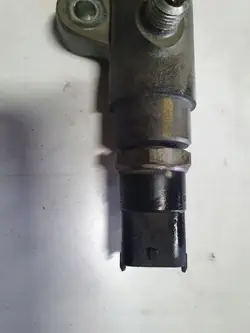 Honda OE 0445214051 inspuitrail - Gebruikt
