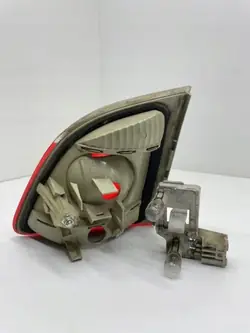 BMW 5 Touring E61 Tail Light Contacts 278821