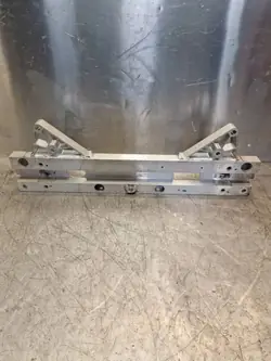 Barra estabilizadora dianteira OEM 68223606AC Chrysler Pacifica