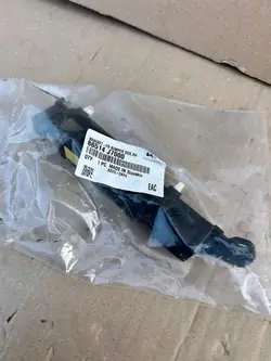 Kia Ceed III Vänster framstötdämpare glidplatta OEM 86513J7000