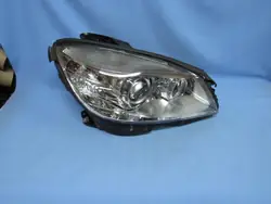 Rechter Mercedes W204 Pre-Facelift Bi-Xenon Koplamp