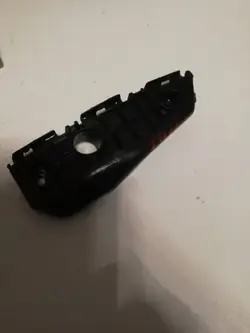 Auris I 06-12 Suporte de para-choque dianteiro esquerdo