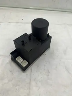 Bomba de cierre central Audi OEM 8D0862257E - Usado