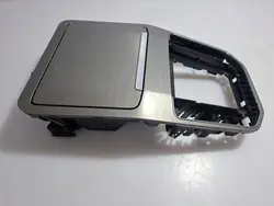 OEM 517863284A Vorderer Tunnelaschenbecher für VW Golf Sportsvan