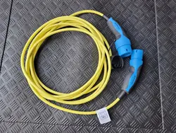 Câble de charge Mercedes OEM KABEL PRZEWOD LADOWANIA