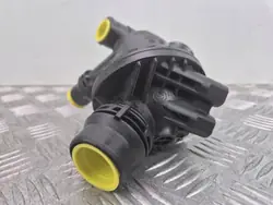 BMW X3 F25 Termostaatin Kotelo OEM 7586784 Käytetty