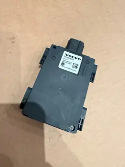 Volvo XC90 II BLIS Radarsensor Links OEM 31665692