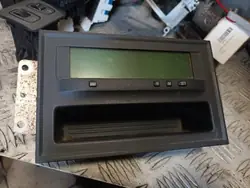 Mitsubishi Pajero 3 Näyttö OEM MR532881 - Käytetty