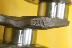 Vilebrequin OEM 38AA 3288 pour Audi A4 S4 B7 2.0 TDI