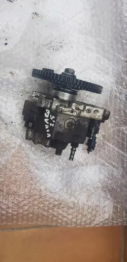 Brandstofpomp OPEL VIVARO 2.5 DCI 0445010033