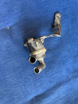Pompe à eau OEM 251086 pour VW Audi Skoda 2.0 TDI