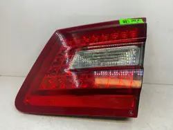 MERCEDES W212 E-LUOKKA PERÄVALO OIKEA