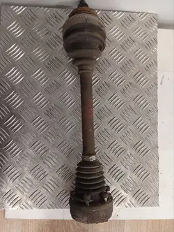 Skoda Fabia Mk2 (5J) 2008 Främre Halvaxel