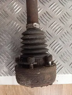 Skoda Fabia Mk2 (5J) 2008 Arbre de transmission avant