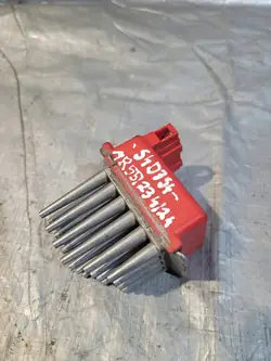 Tuulettimen vastus AUDI A4 B5 1.8B 125HV 1996 5HL 351 321-591